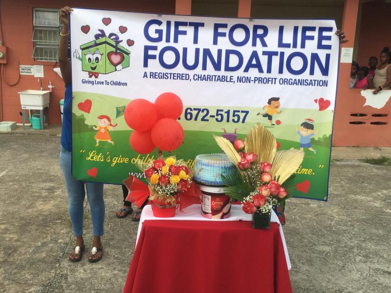 Gift for Life Foundation Spreads Love On Mother’s Day 2022!